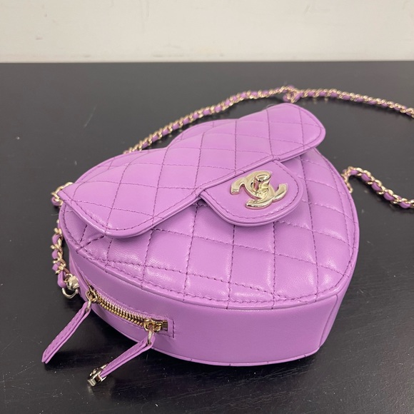 Chanel purple heart bag - Picture 5 of 8